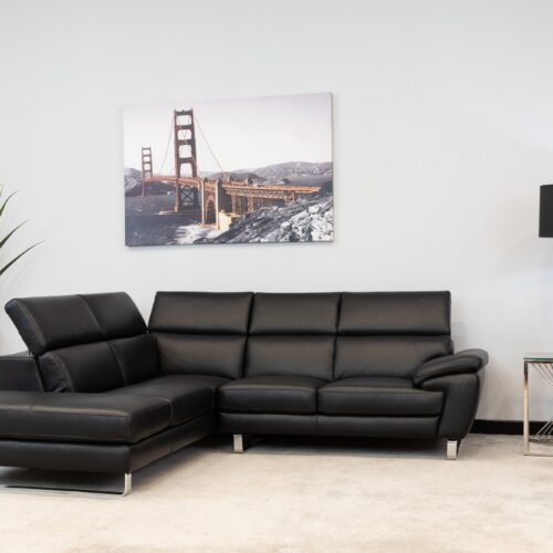 Da Vinci Italian Corner Suite with Left Hand Chaise in Black Leather
