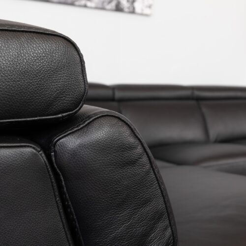 Da Vinci Italian Corner Suite with Left Hand Chaise in Black Leather